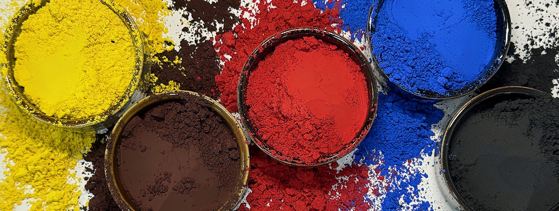 Produttore professionale di pigmenti ceramici